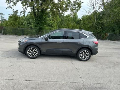 Used 2020 Ford Escape Titanium AWD/4WD image 15