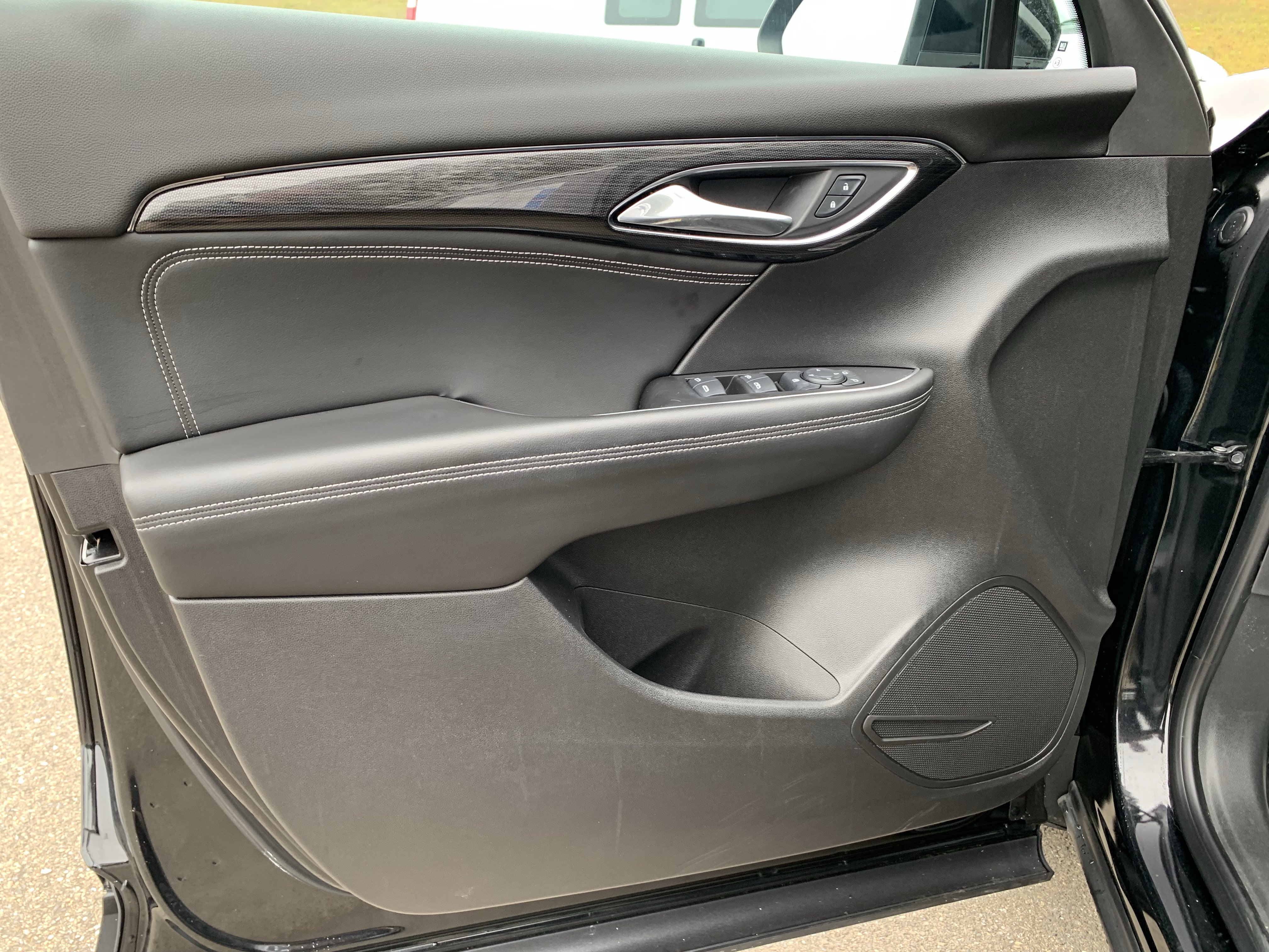 Used 2023 Buick Envision Preferred FWD image 11