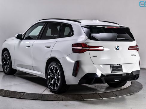 Used 2025 BMW X3 xDrive30i w/ M Sport Package AWD/4WD image 4