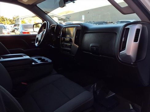 Used 2018 GMC Sierra 1500 SLE w/ SLE Value Package image 22