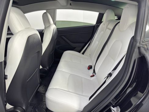 Used 2022 Tesla Model 3 Performance image 40