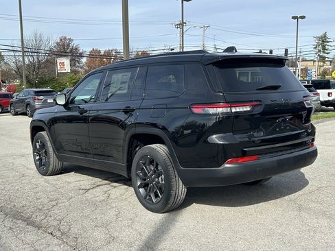 New 2025 Jeep Grand Cherokee L Limited image 10