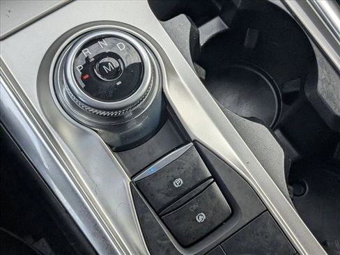 Used 2020 Ford Explorer XLT w/ Equipment Group 202A image 12