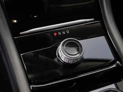 Used 2023 Jeep Grand Cherokee L Laredo image 25