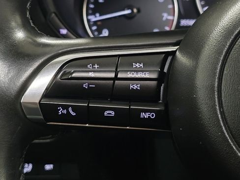 Used 2024 MAZDA MAZDA3 s image 32