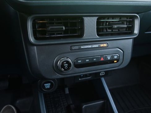 Used 2025 Ford Maverick Lariat w/ Black Appearance Package AWD/4WD image 11