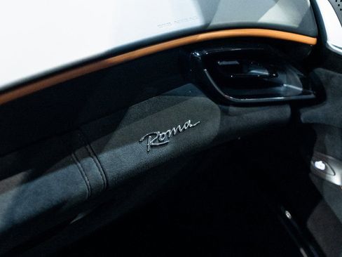 Certified 2022 Ferrari Roma image 34