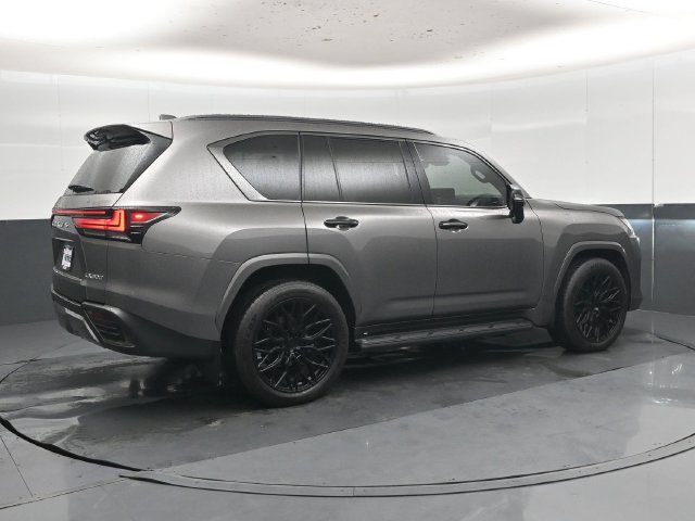 Used 2026 Lexus LX 600 4WD w/ Appearance Package image 33
