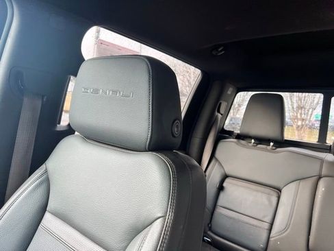 Used 2022 GMC Sierra 2500 Denali image 18