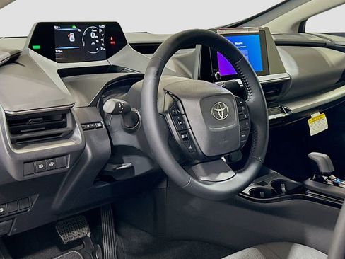 New 2026 Toyota Prius LE FWD image 9