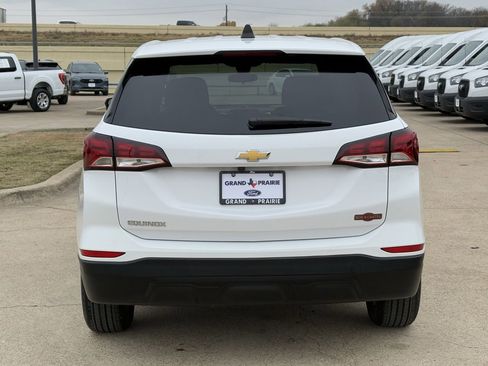 Used 2023 Chevrolet Equinox LS w/ LS Convenience Package image 7