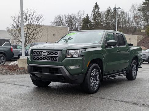 Used 2023 Nissan Frontier SV w/ SV Convenience Package image 3