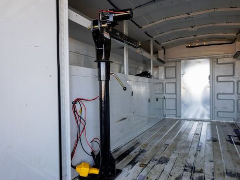 Used 2021 Chevrolet Express 3500 w/ Power Convenience Package image 17