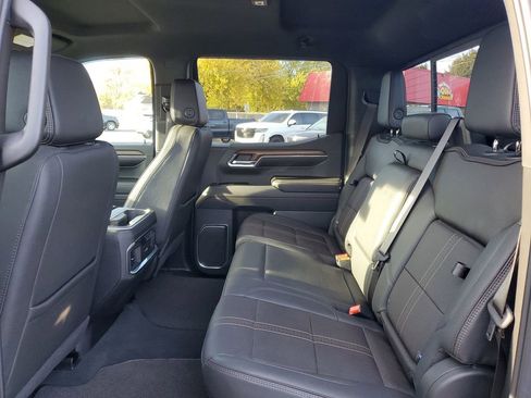 Used 2024 Chevrolet Silverado 1500 High Country image 27