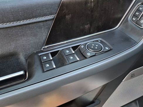 Used 2022 Ford F150 Lariat w/ Equipment Group 501A Mid image 28