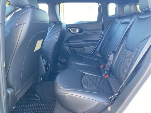 New 2026 Jeep Compass Latitude image 21