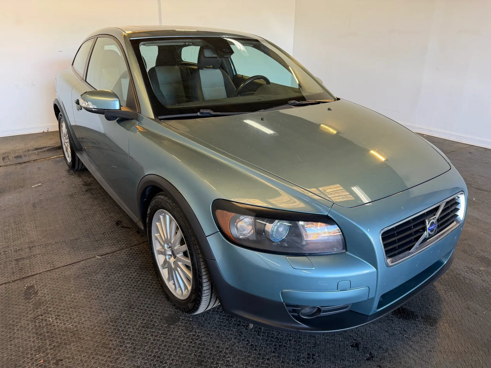 Used 2008 Volvo C30 T5 Version 2.0 FWD image 4