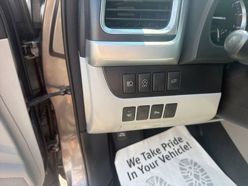 Used 2018 Toyota Highlander Limited AWD/4WD image 21