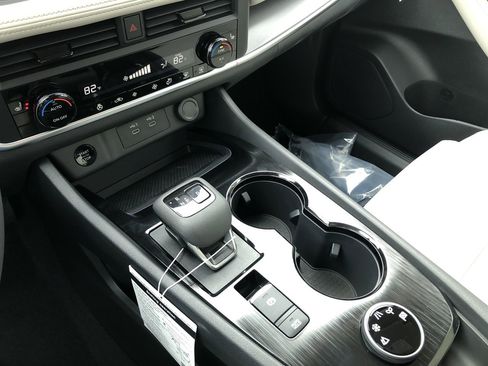 New 2026 Nissan Rogue SV image 27