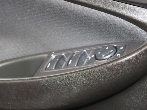 Used 2023 Chevrolet Malibu LT image 35