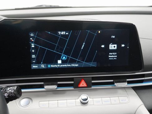 Used 2024 Hyundai Elantra Limited image 28