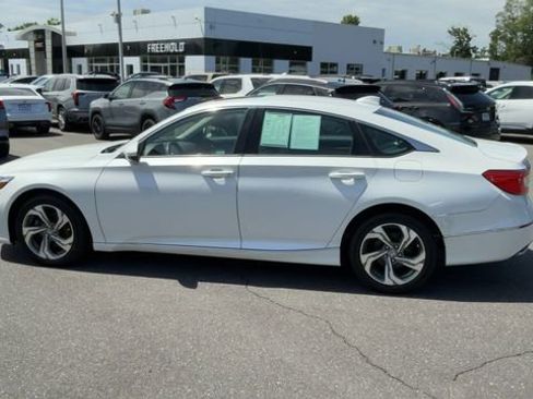 Used 2020 Honda Accord EX image 5