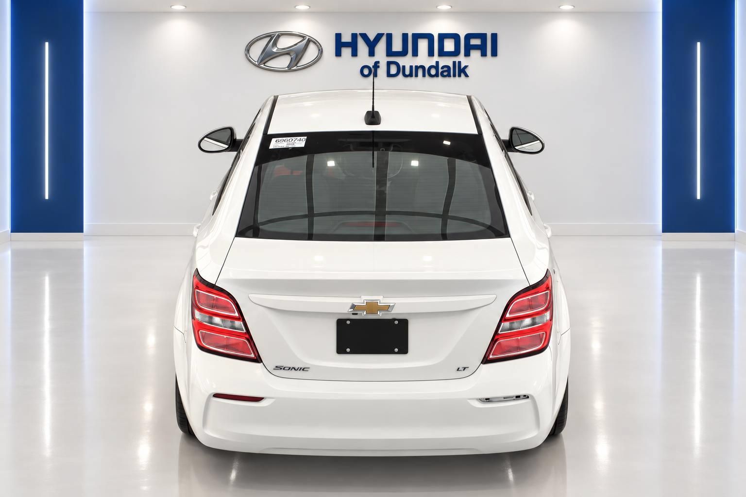 Used 2019 Chevrolet Sonic LT FWD image 6