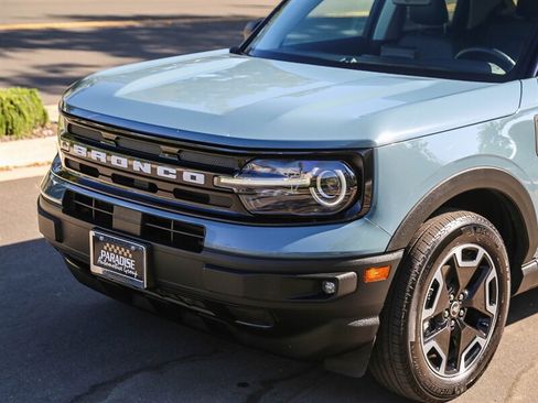 Used 2023 Ford Bronco Sport Outer Banks w/ Tech Package AWD/4WD image 9