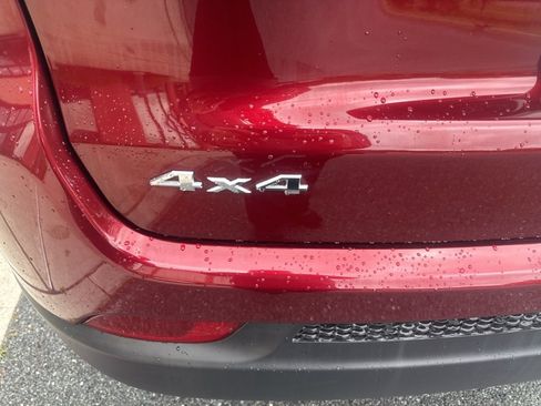 Used 2022 Jeep Compass Limited image 14