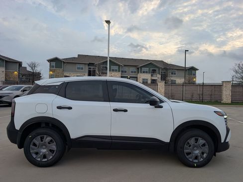 New 2026 Nissan Kicks S FWD image 3