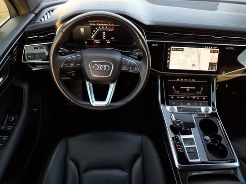 Used 2023 Audi Q7 Premium w/ Towing Package image 17