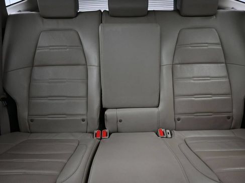 Used 2018 Honda CR-V Touring image 30