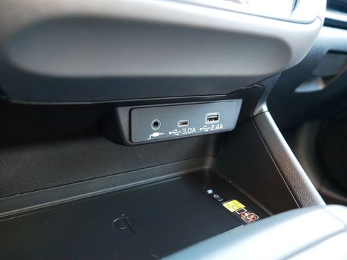 Used 2024 Subaru Crosstrek 2.5i Limited image 33