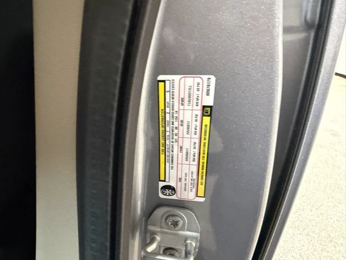 Used 2019 Dodge Grand Caravan SE FWD image 46
