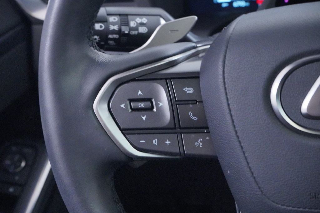 Used 2024 Lexus GX 550 w/ Cold Area Package AWD/4WD image 15