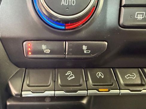 Used 2019 Chevrolet Silverado 1500 RST w/ All-Star Edition AWD/4WD image 32