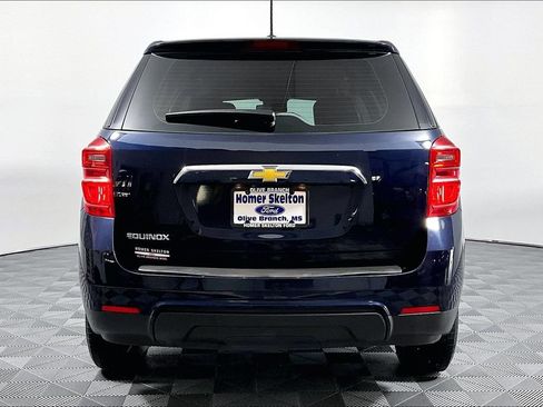 Used 2017 Chevrolet Equinox LS FWD image 4