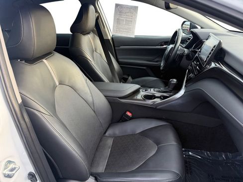 Used 2023 Toyota Camry XSE image 17