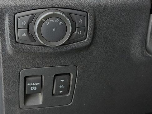 Used 2020 Ford F150 Lariat AWD/4WD image 12