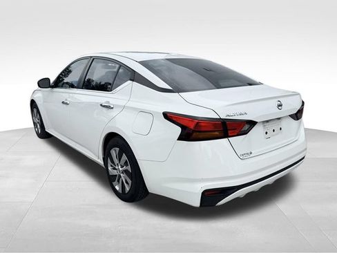 Used 2019 Nissan Altima 2.5 S FWD image 7