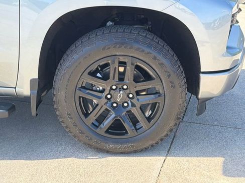 Used 2024 Chevrolet Silverado 1500 RST w/ Convenience Package II RWD image 12