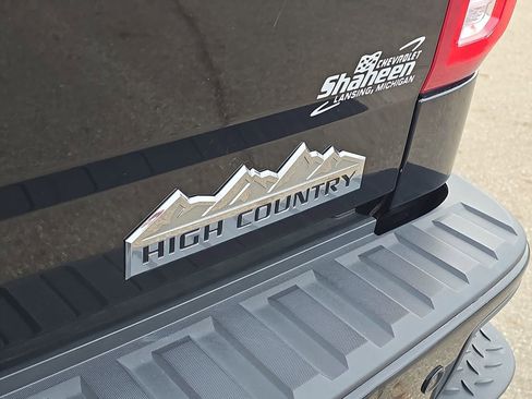 Used 2016 Chevrolet Silverado 1500 High Country image 35