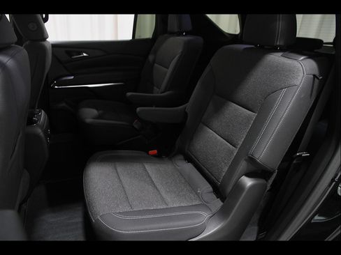 Certified 2024 Chevrolet Traverse LT AWD/4WD image 18
