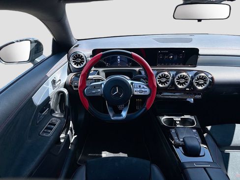 Used 2023 Mercedes-Benz CLA 250 image 20