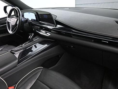 Used 2022 Cadillac Escalade Sport w/ Touring Package AWD/4WD image 26