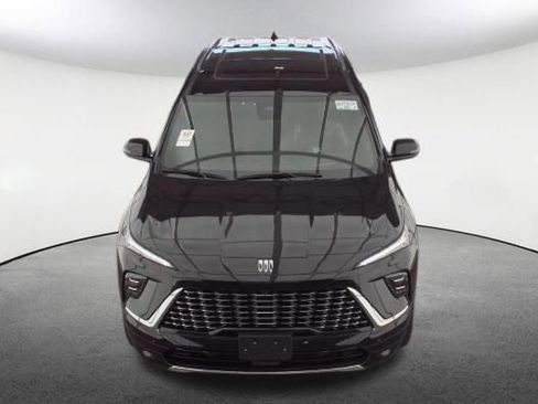 Used 2025 Buick Enclave Avenir w/ Super Cruise Package AWD/4WD image 2
