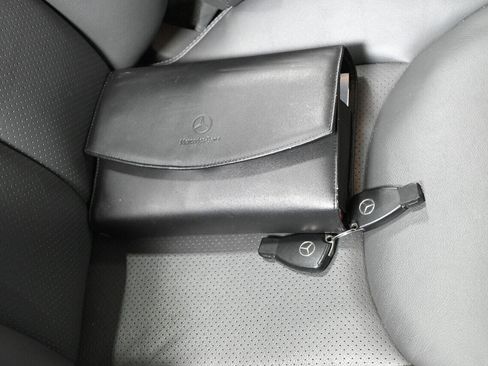 Used 2004 Mercedes-Benz SL 500 image 19