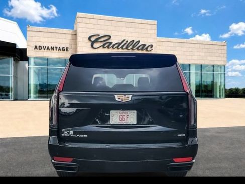 Used 2024 Cadillac Escalade Sport AWD/4WD image 11