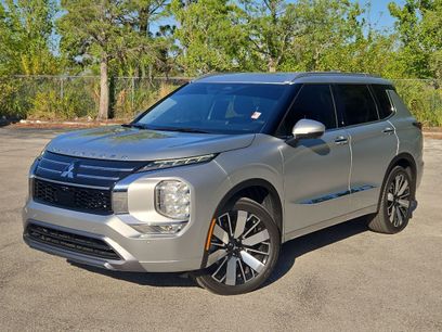 Used 2025 Mitsubishi Outlander SEL