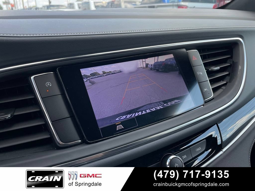Used 2024 Buick Enclave Essence FWD image 18